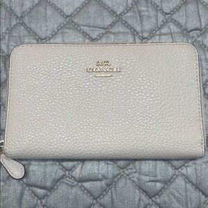 Coach White Chalk Zip Wallet